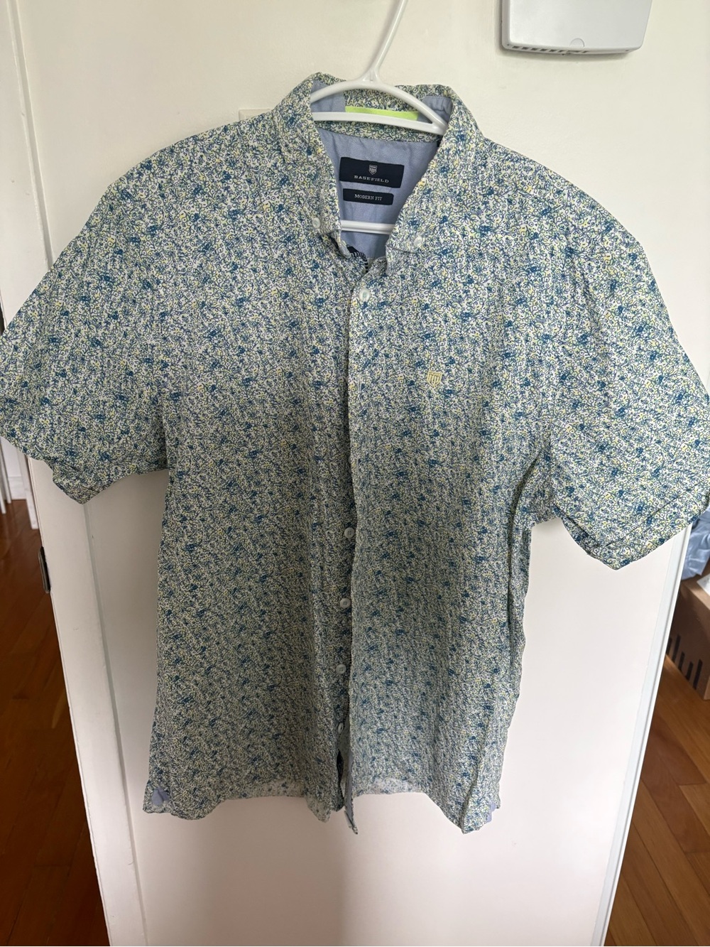 🎉 3/$10 - Tommy Hilfiger Short-Sleeve Floral Button-Down Shirt - Blue & Green